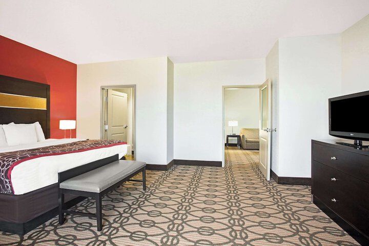Room 20 of 38