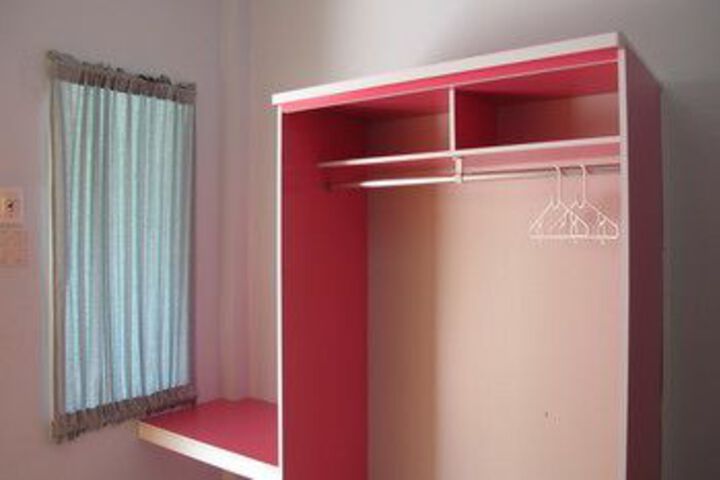 Room 33 of 47