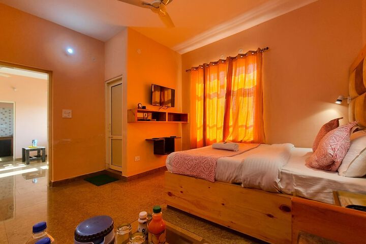 Room 20 of 34