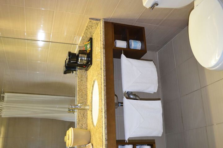 Luxury 2 Double Beds (3 of 6)