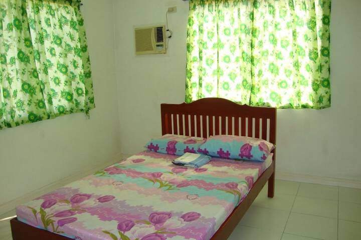 Room 8 of 23