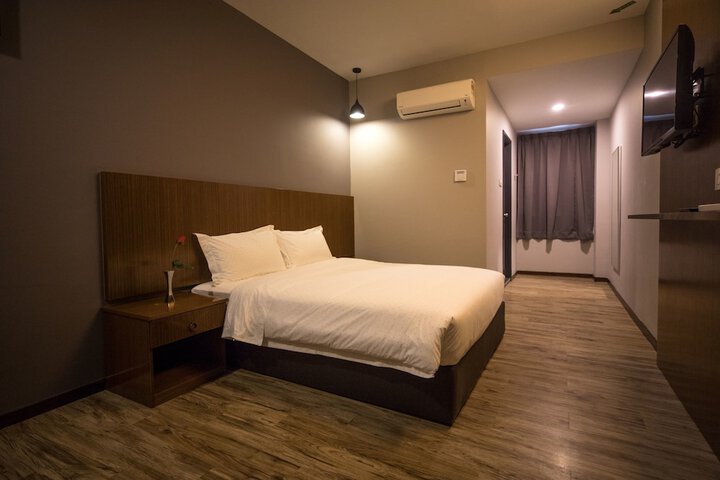 Room 14 of 36