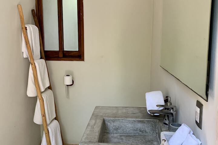 Room 106 of 161