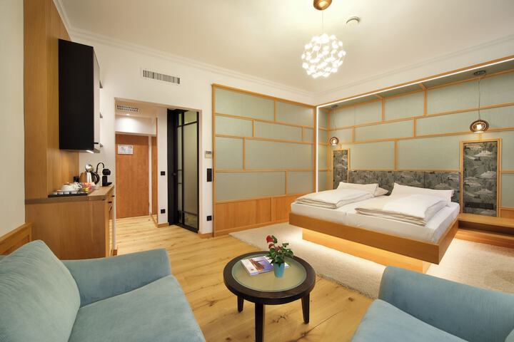 Room 60 of 112