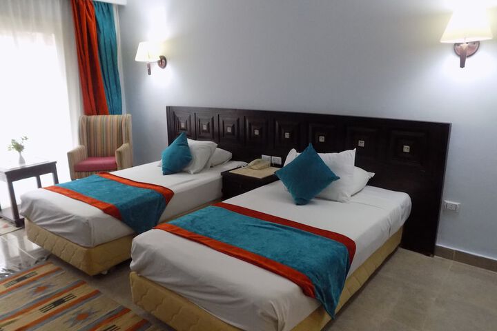 Room 5 of 89