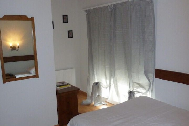Room 12 of 21