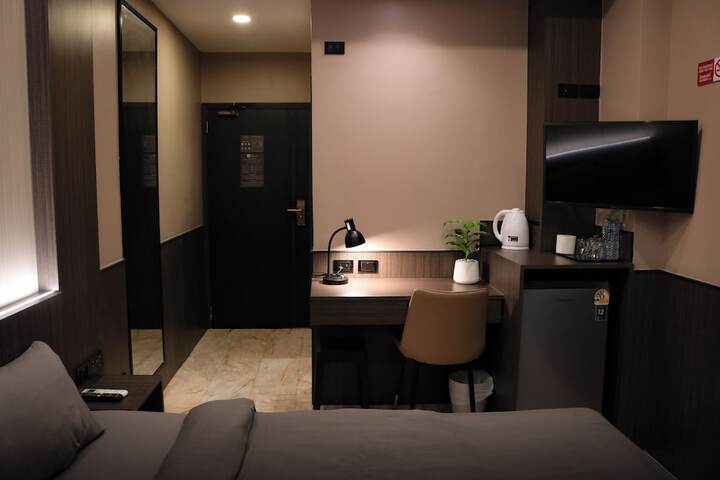 Room 19 of 49