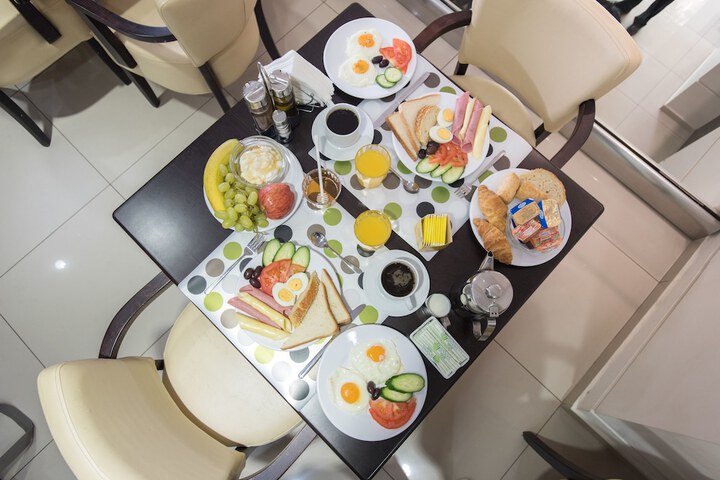 Breakfast/Coffee Service 52 of 74
