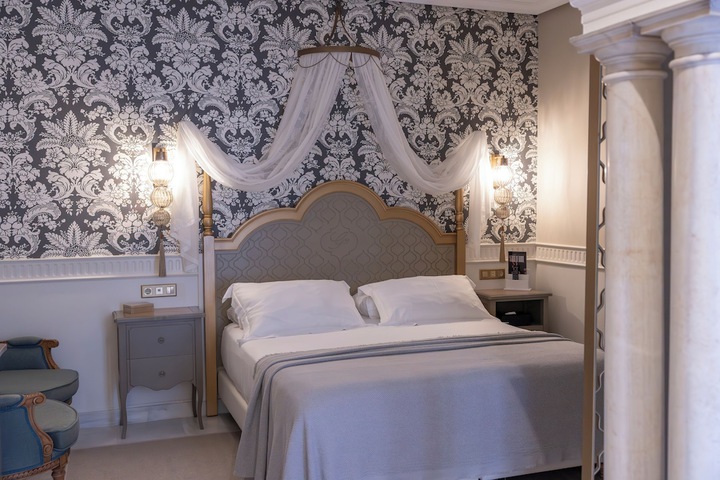 Room 14 of 53