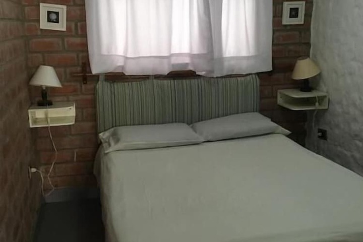 Room 2 of 12