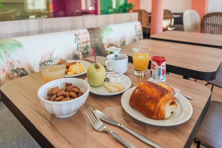Breakfast meal