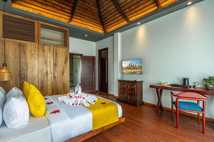 Room 10 of 63
