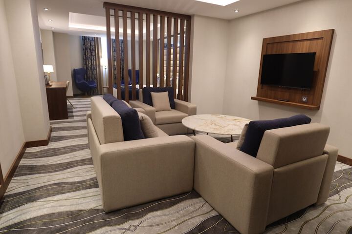 Room 9 of 50