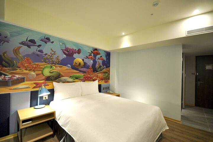 Room 20 of 51