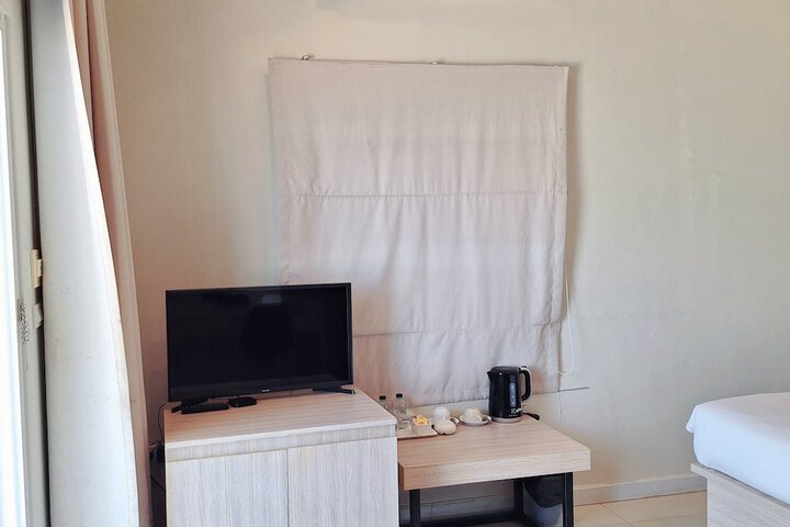 Room 5 of 175