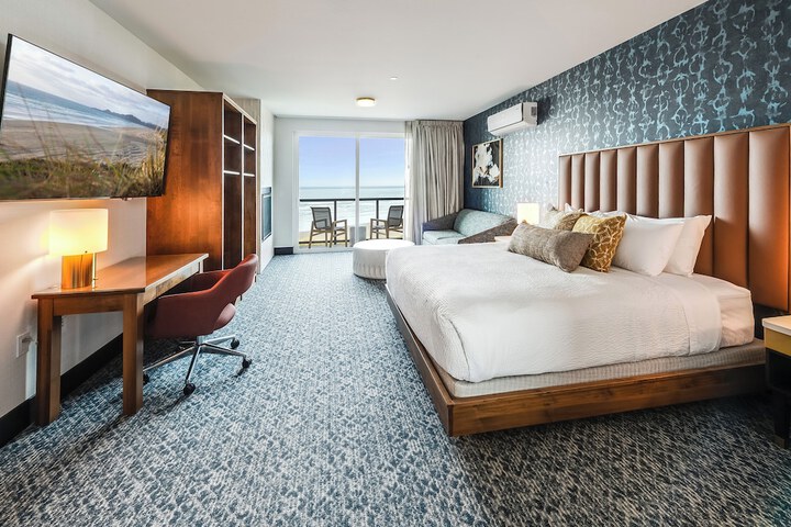 Room 49 of 220