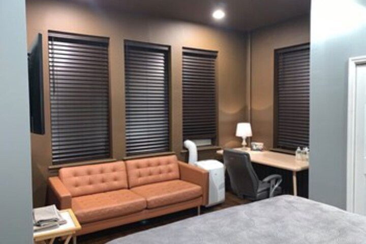 Room 74 of 79
