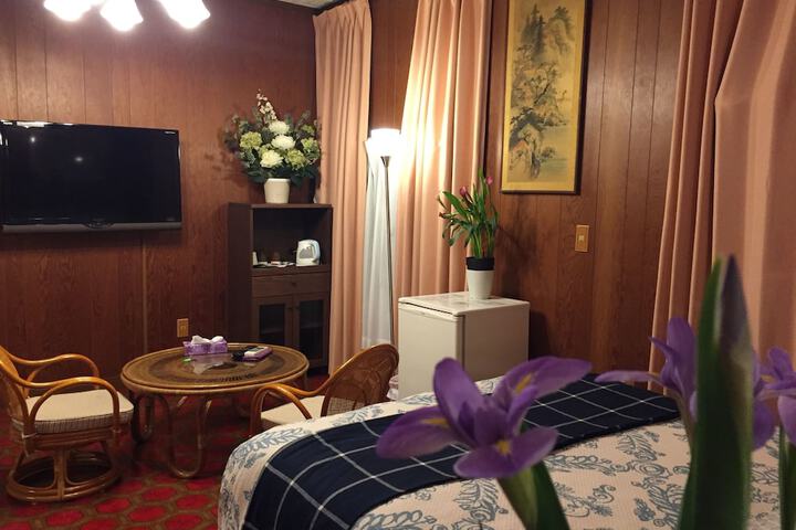 Room 11 of 68