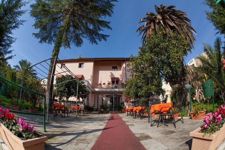 Hotel 7 of 46