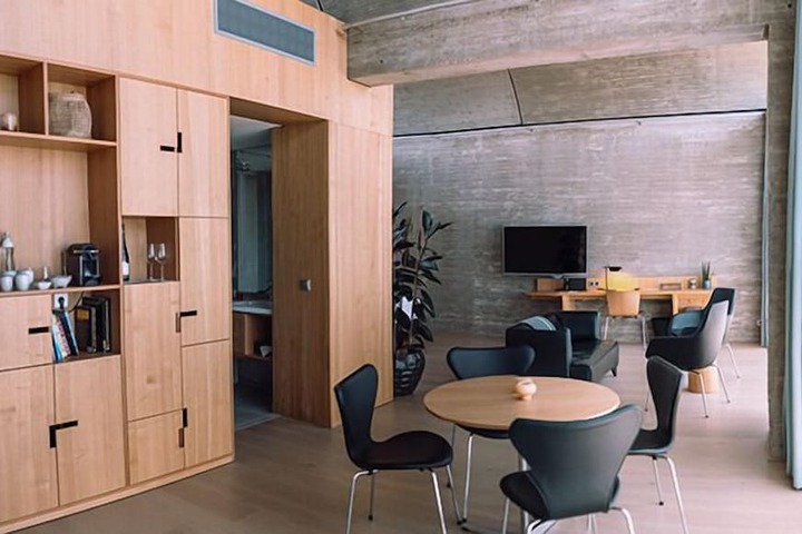 Room 18 of 41