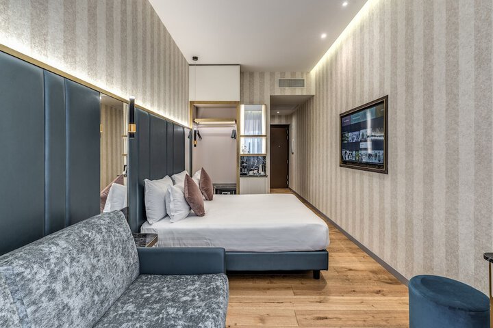Room 51 of 114