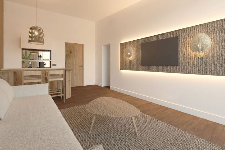 Room 9 of 161
