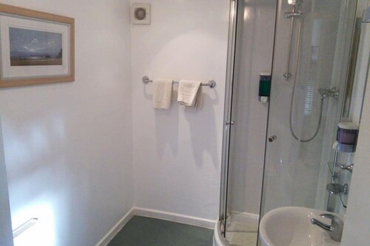 Room 13 of 21