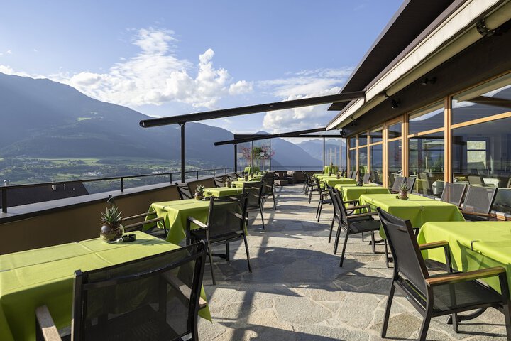 Terrace/Patio 26 of 61