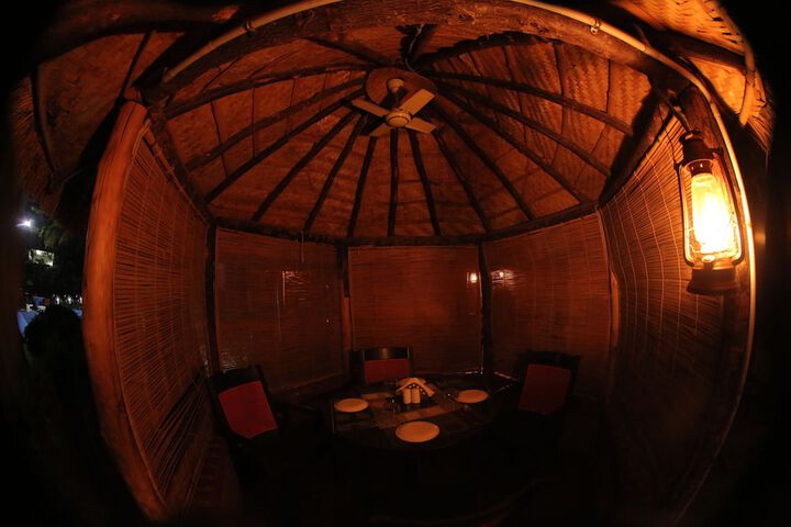 Dining Photos