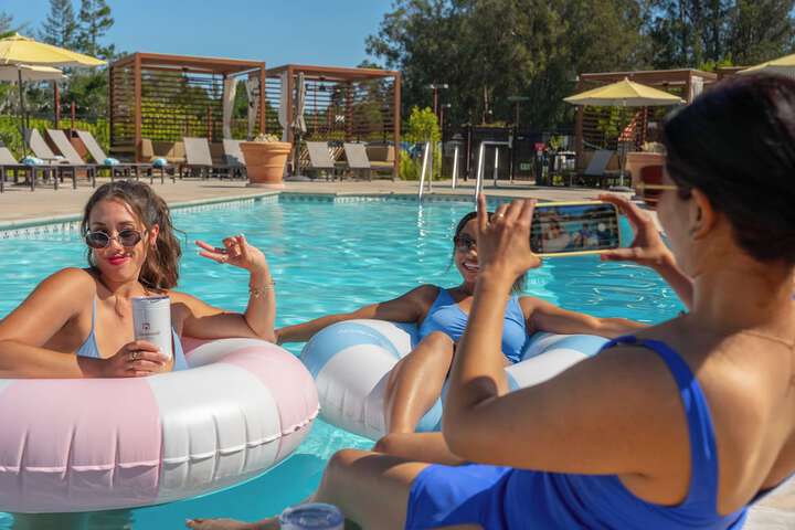 Pool 135 of 203