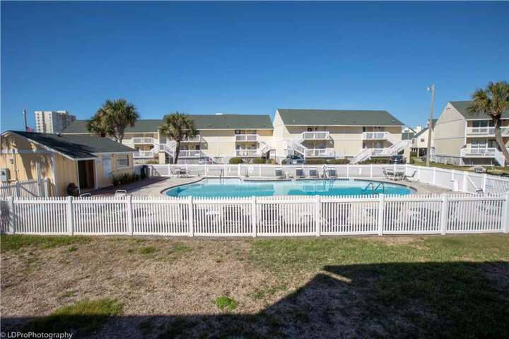 Pool Hotel