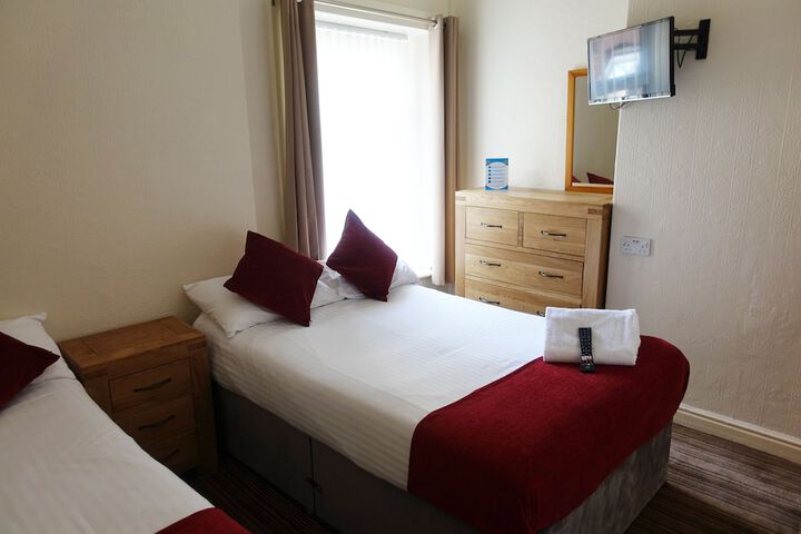 Room 27 of 79