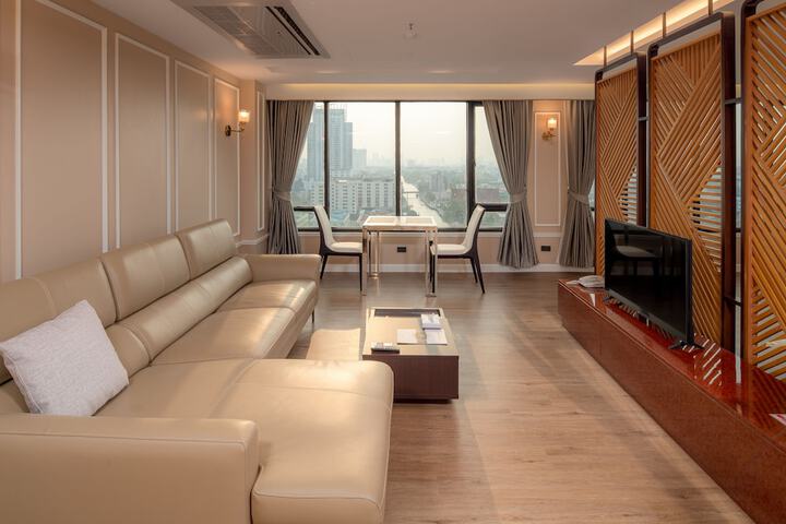 Room 4 of 54
