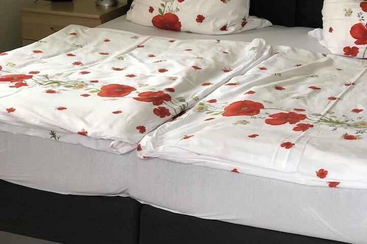 Room 2 of 69