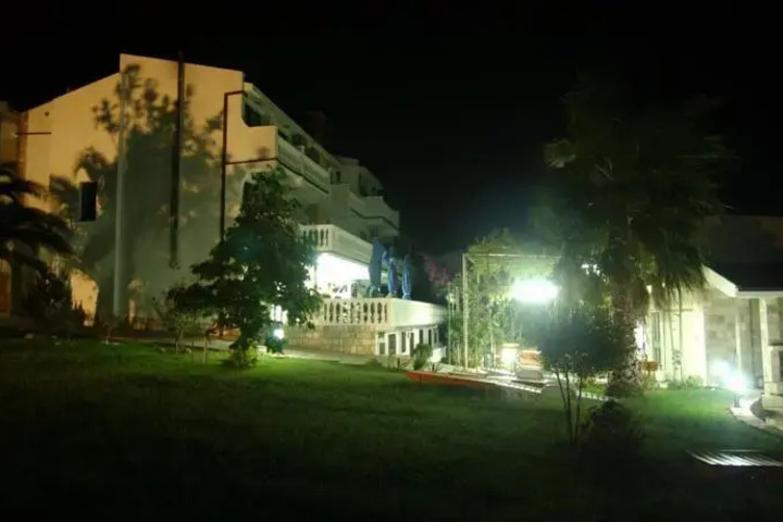 General 6 of 9