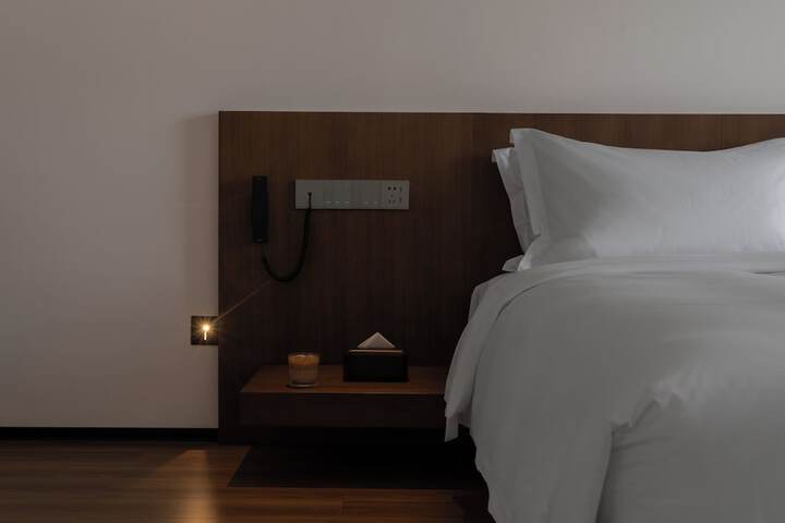 Room 7 of 86