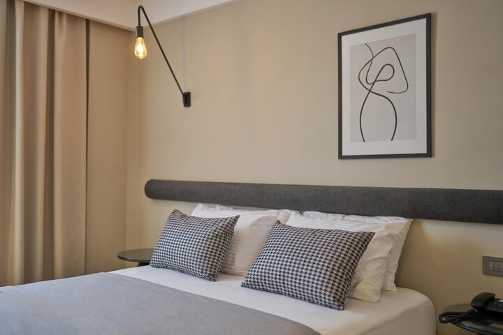 Room 5 of 29
