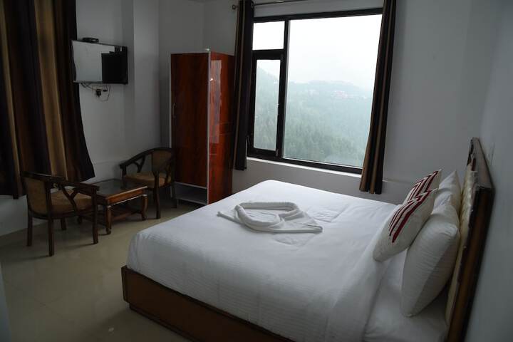 Room 15 of 76
