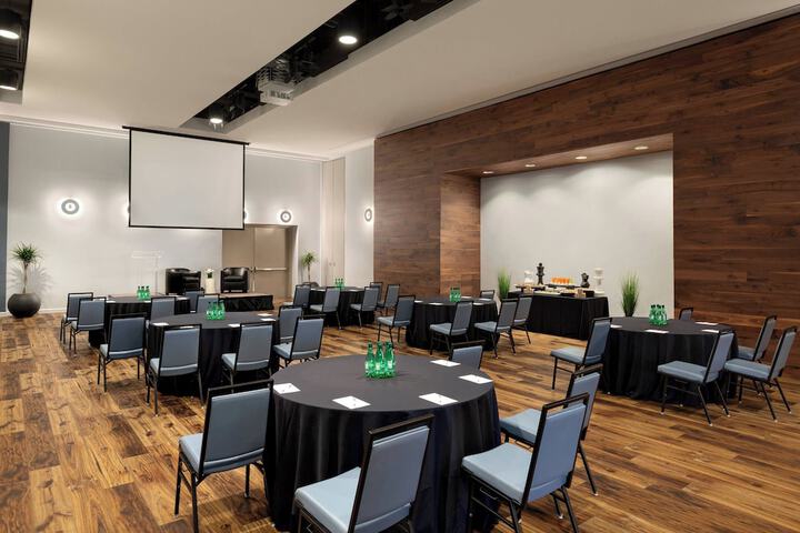 Meeting facility