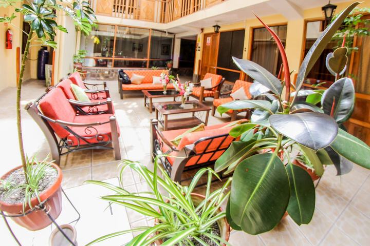 Guest Lobby