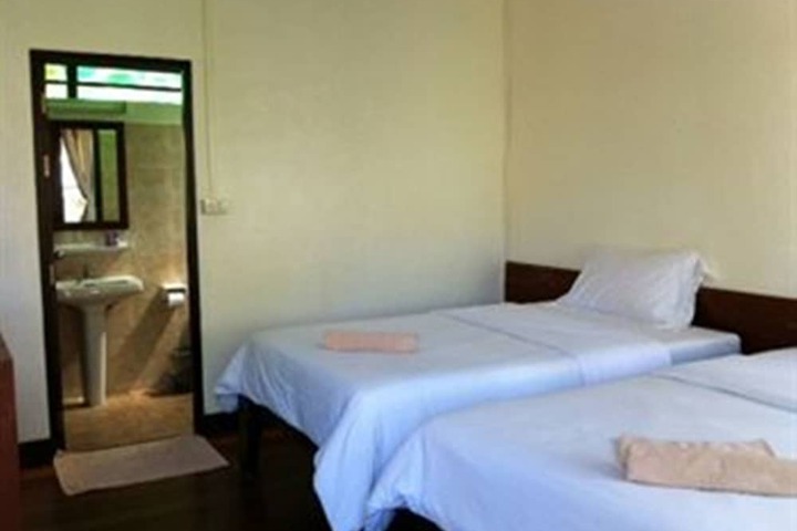 Room 4 of 53