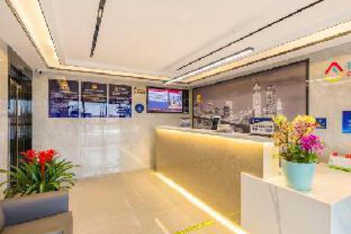 Super 8 Collection Hotel (Beijing Zhongguancun Dazhongsi Subway Station)