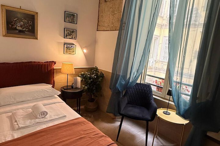 Room 18 of 34