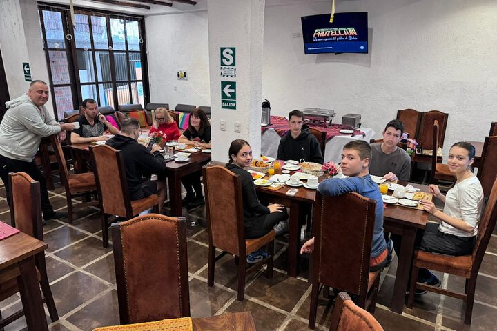 Dining 52 of 65