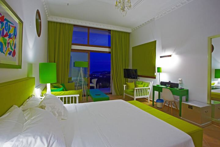 Room 5 of 39