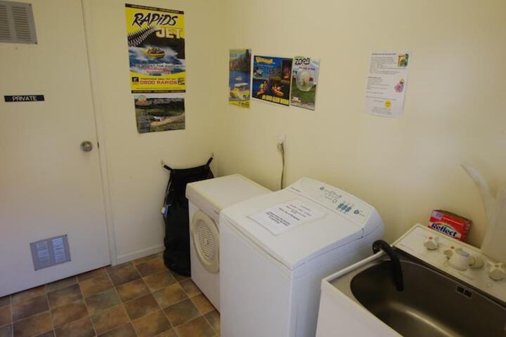 Laundry 21 of 28