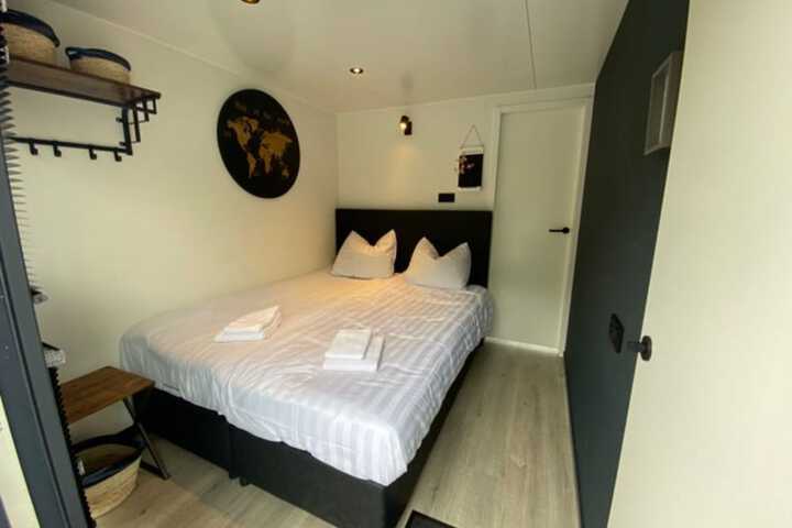 Room 2 of 24