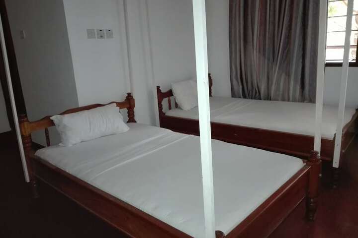 Room 52 of 57