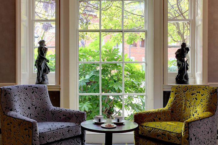 Guest Lobby