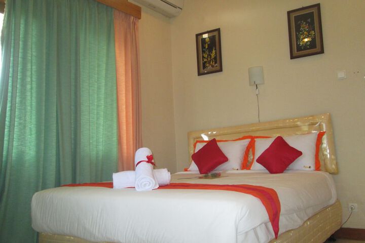 Room 3 of 18